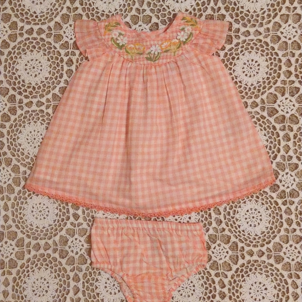 *NEW WITH TAGS* Tahari Pink & White Gingham Dress w/ Bottoms, Size 3-6 Months